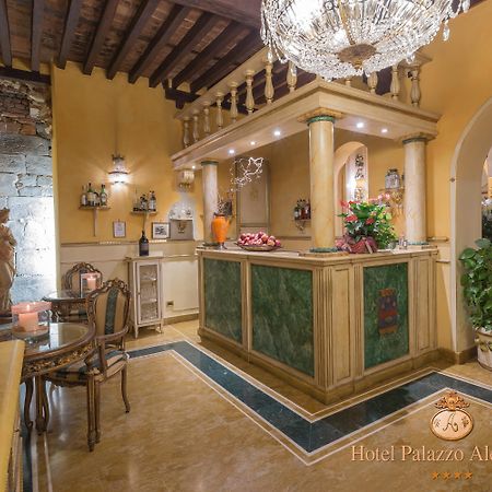 Hotel Palazzo Alexander Лука Екстериор снимка
