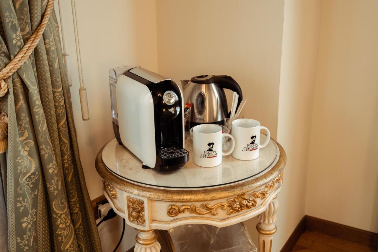 Hotel Palazzo Alexander Лука Екстериор снимка